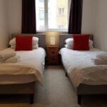 Serviced Accommodation Guildford - Abbots Place Garden Parking Free Wifi Apartments - Urban Stay