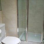Serviced Accommodation Guildford - Abbots Place Garden Parking Free Wifi Apartments - Urban Stay