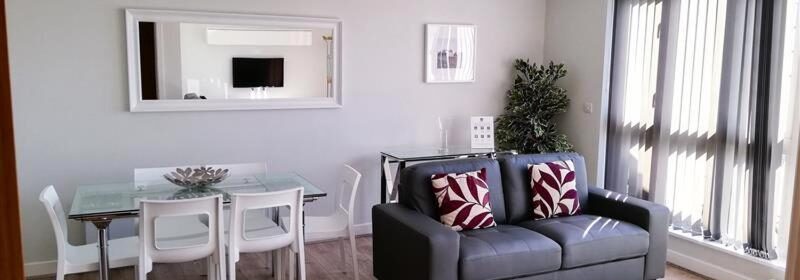 Serviced Apartments Croydon - Park Lane Free Wifi Parking Desk Space Apartments - Urban Stay