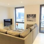 South London Serviced Apartments - Somerset Road Free Wifi Parking Balcony Apartments - Urban Stay