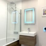 West London Serviced Accommodation - High Street Free Wifi Patio Balconi Parking Apartments - Urban Stay