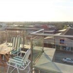 West London Serviced Accommodation - High Street Free Wifi Patio Balconi Parking Apartments - Urban Stay