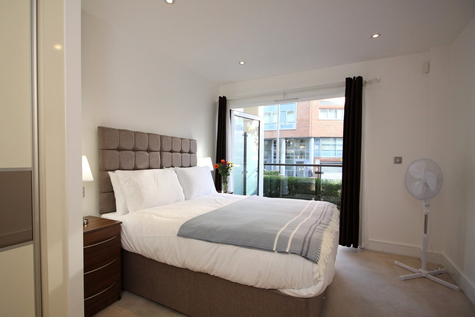 West-London-Serviced-Apartments---Skerne-Road-Free-Wifi-Balcony-Parking-Apartments---Urban-Stay