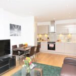 West London Serviced Apartments - Skerne Road Free Wifi Balcony Parking Apartments - Urban Stay