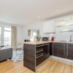 Book now our Serviced Accommodation Guildford with a garden, on-site parking space and free high-speed Wifi for long and short stays. Urban Stay