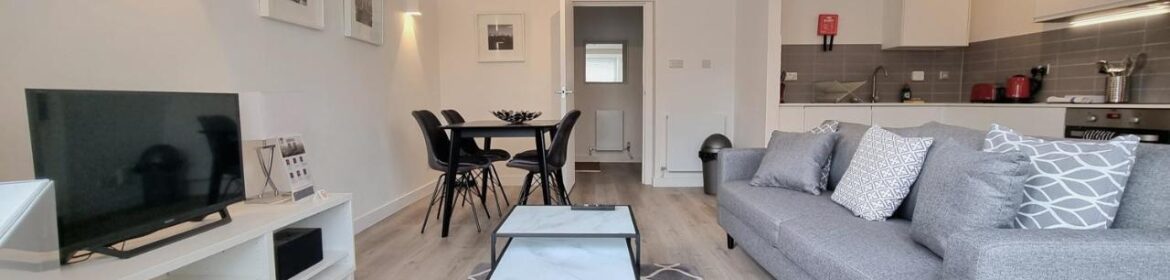 Kew Serviced Accommodation in West London near Kew Gardens, The River Thames and Chiswick. Book London Corporate Serviced Apartments now! Urban Stay