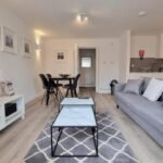 Kew Serviced Accommodation in West London near Kew Gardens, The River Thames and Chiswick. Book London Corporate Serviced Apartments now! Urban Stay