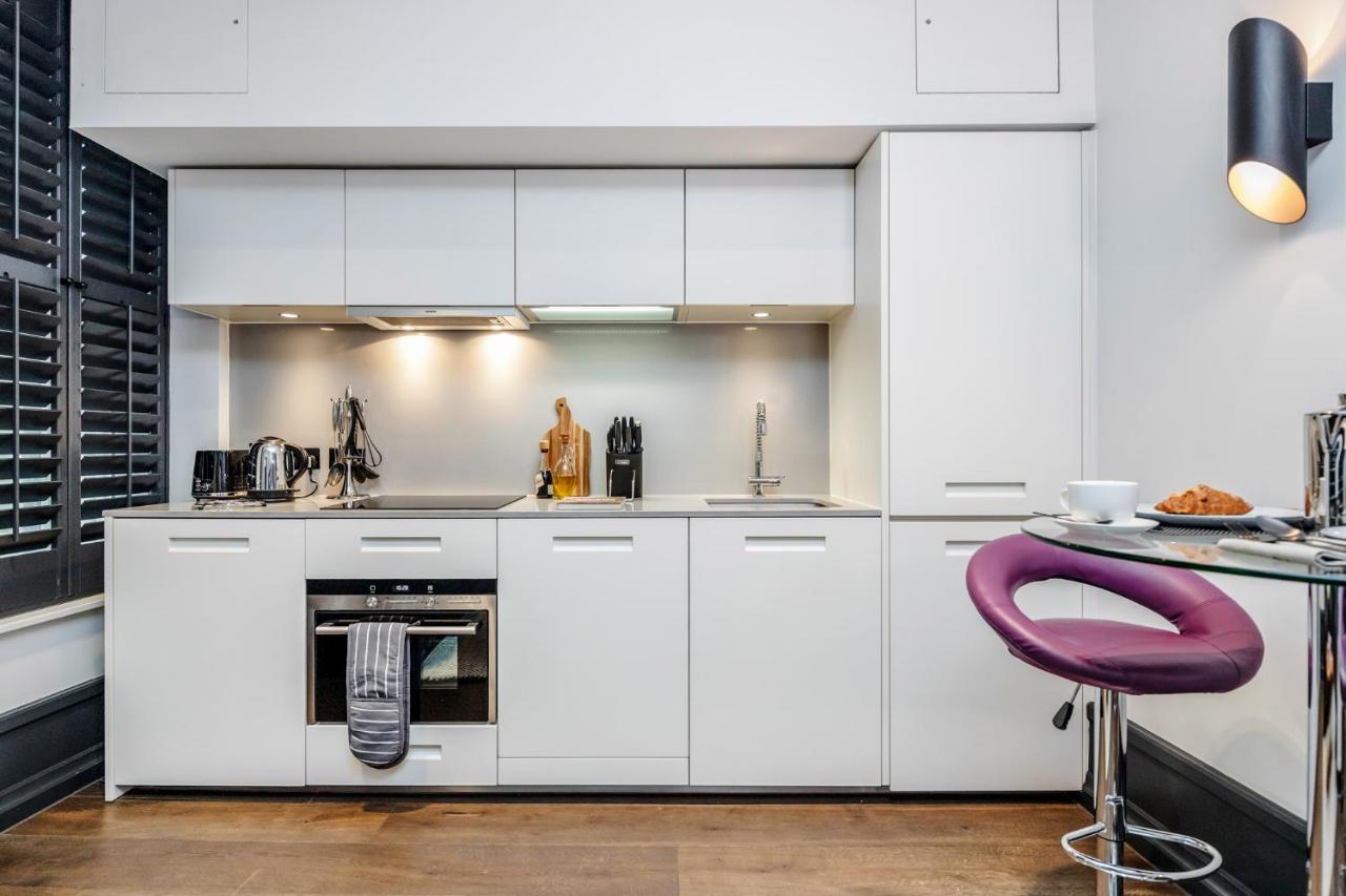 Leicester-Square-Apartments-London-available-now!-Book-Serviced-Accommodation-near-Soho,-The-West-End,-Piccadilly-Circus-&-Oxford-Street!-Urban-Stay