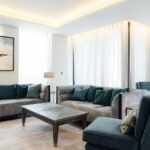 Luxury Apartments Kensington for corporate short lets and leisure stays. Book Russell Gardens Apartments Central London with balcony, concierge and parking Urban Stay