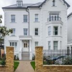 Our Corporate Accommodation Surrey is fully furnished with wifi, parking &all bills incl. Book serviced apartments in Surbiton Greater London Urban Stay