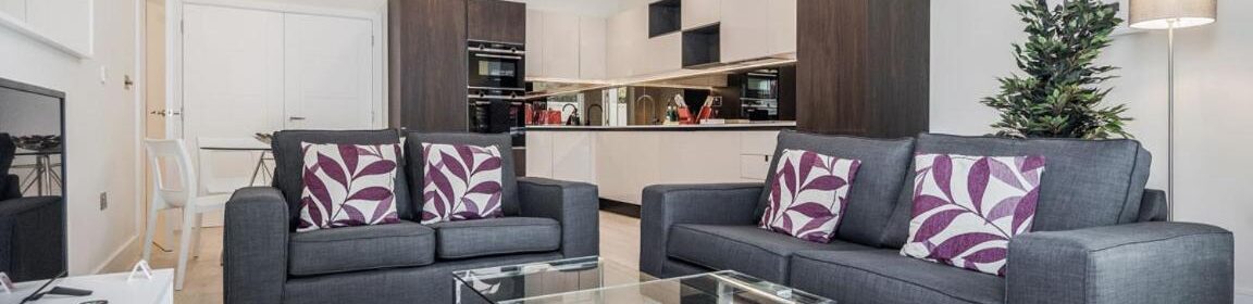 Our Serviced Accommodation Surrey are fully furnished with wifi, parking & all bills incl. Book corporate apartments in Surbiton Great London - Urban Stay