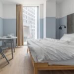 London Luxury Accommodation with 24h Reception & Gym. Book pet friendly furnished serviced apartments in London City! Leman Aparthotel Aldgate - Urban Stay
