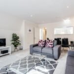 Our Serviced Accommodation Leatherhead offer short let apartments in Surrey for holidays or business travel. Furnished, All Bills Incl, Parking, Free Wifi - Urban Stay