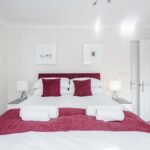 Our Serviced Accommodation Leatherhead offer short let apartments in Surrey for holidays or business travel. Furnished, All Bills Incl, Parking, Free Wifi - Urban Stay