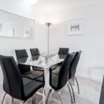 Our Serviced Accommodation Leatherhead offer short let apartments in Surrey for holidays or business travel. Furnished, All Bills Incl, Parking, Free Wifi - Urban Stay