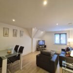 Stay at Pembroke Road Apartments in Ruislip for comfort and convenience. Enjoy spacious living, easy transport links, and local attractions! | Urban Stay