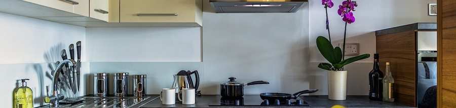 20-kitchen-side-Watford-serviced-apartments