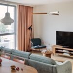 Eddington Cambridge Accommodation with 24-7 reception, parking, gym, aircon - Turing Locke