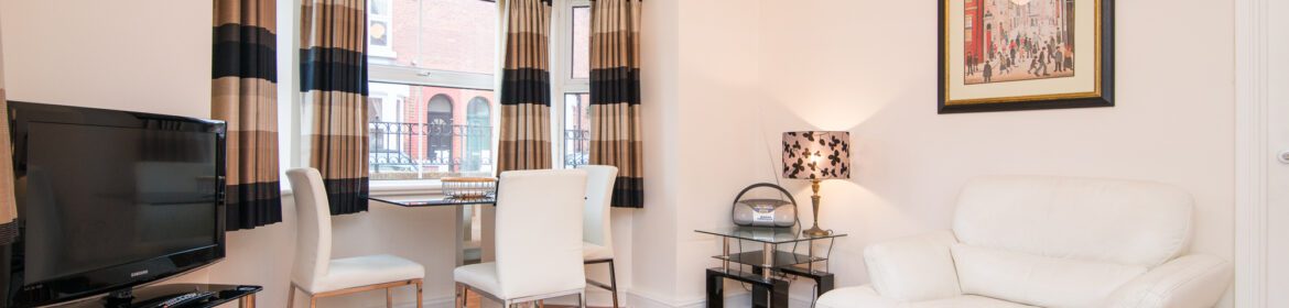 Discover luxury urban living at Rosecroft Apartments in Manchester. Enjoy modern amenities and convenient access to nearby attractions. | Urban Stay