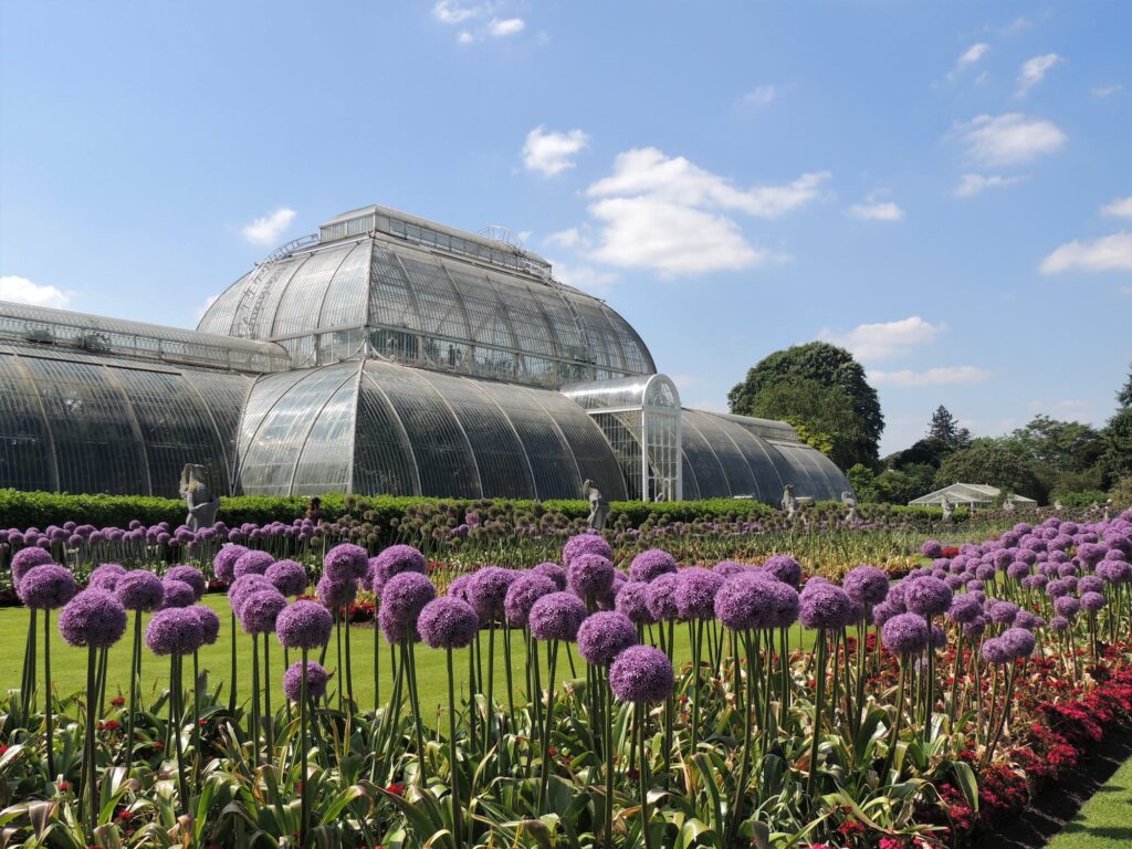 Visit Kew Gardens - Fun Things to Do in London in Spring - Urban Stay