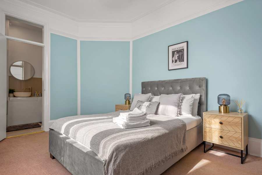 Book the perfect Short Let Accommodation in South London with these luxury Serviced Apartments Deptford. Stay for one week, one month or more | Urban Stay