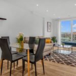 Stay in one of London's coolest neighbourhoods by booking our Short Let Accommodation in Hackney! Explore Shoreditch and Tech City close-by! Urban Stay