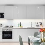 Discover luxury apartments at Elephant & Castle, perfect for business and leisure. Enjoy modern amenities and great transport links! | Urban Stay