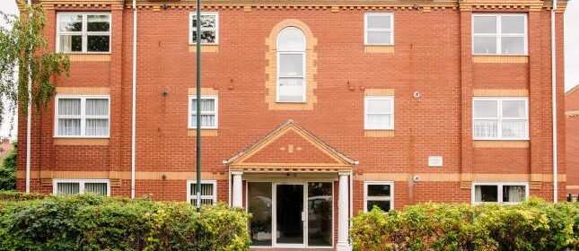 Serviced Accommodation in Coventry – Beaumont Court | Urban Stay Experience modern city living at our Serviced Accommodation in Coventry. Benefit from a 24/7 concierge, weekly cleaning & stylish interiors - Urban Stay