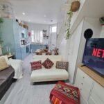 Book The Best Family Accommodation in London near Greenwich, Canary Wharf, London Bridge and tourist sights!Pet friendly apartment with garden | Urban Stay