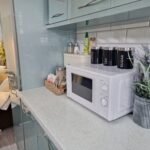 Book The Best Family Accommodation in London near Greenwich, Canary Wharf, London Bridge and tourist sights!Pet friendly apartment with garden | Urban Stay