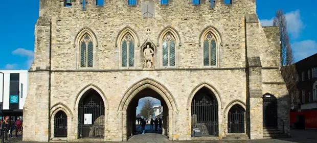 Short Let Apartments Southampton City Centre | Urban Stay Short Let Apartments Southampton by Urban Stay offer modern comfort, flexible stays, and great access to shops, transport, and sights.