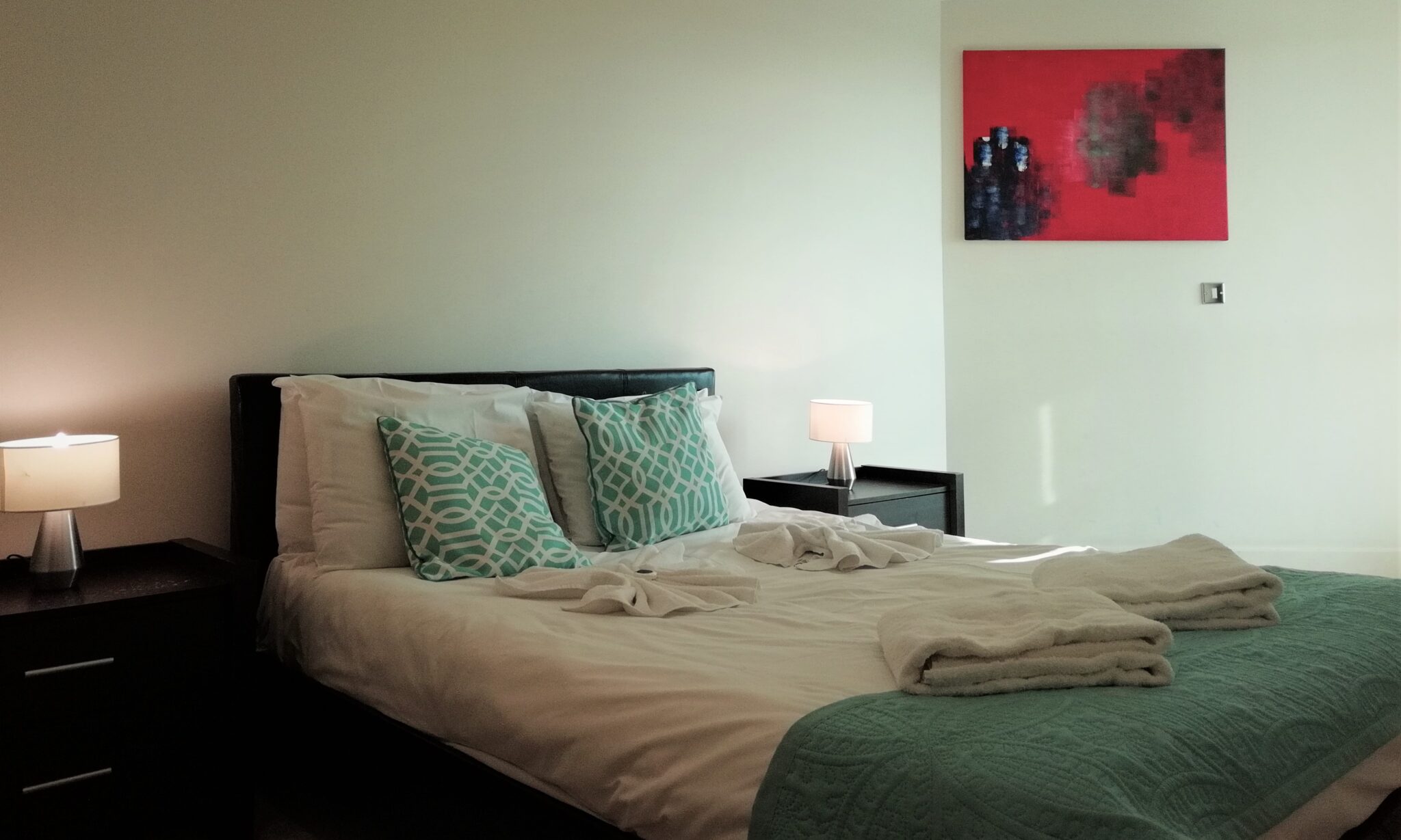 Beech House Apartments Serviced Apartments - Bristol | Urban Stay