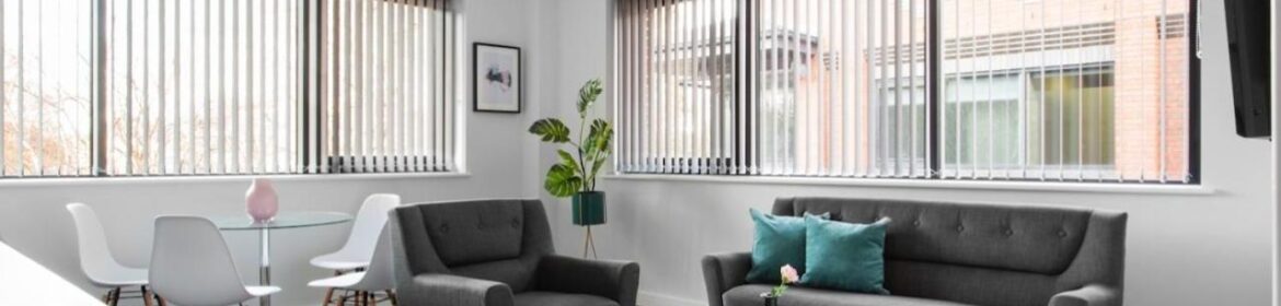 Abbott House Serviced Apartments In St Albans offer short let accommodation for solo business travellers, groups and families. Book now! Urban Stay