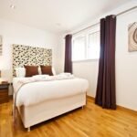 Book a Cheap Hotel Alternative with Edinburgh Aparthotel Near Haymarket Station, Edinburgh Castle and Waverly Train Station. Visit Scotland! Urban Stay