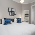 Experience premium Prestwick Serviced Accommodation at Seaforth Suite. Exceptional comfort in a prime location awaits. | Urban Stay