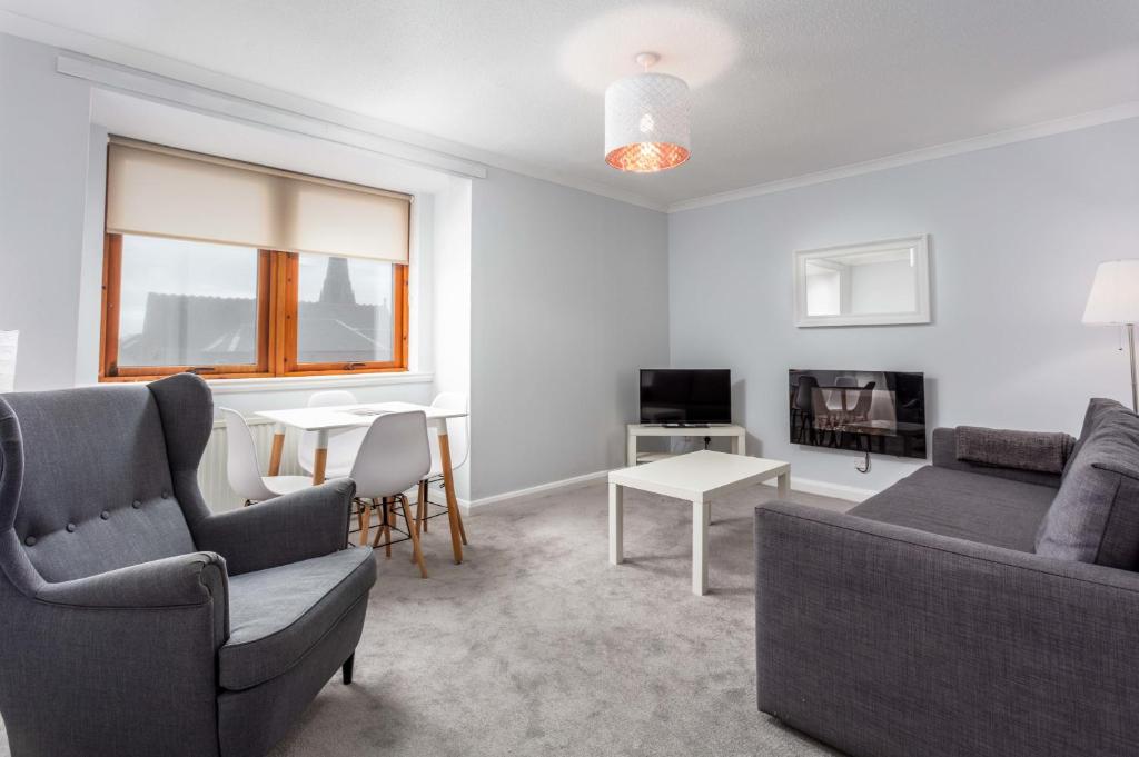 Rothiemay House Serviced Apartments - Prestwick | Urban Stay