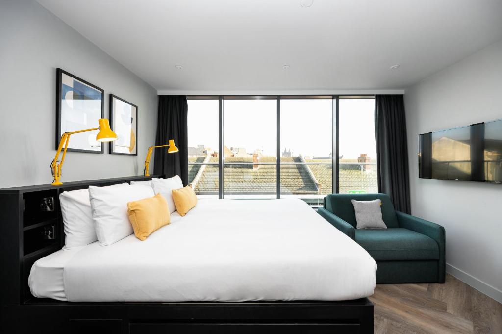 Dublin-Short-Lets-Accommodations-Tivoli-Serviced-Apartments