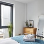 Short Let Accommodation Harrow- Kings Oak House Apartments | Urban Stay