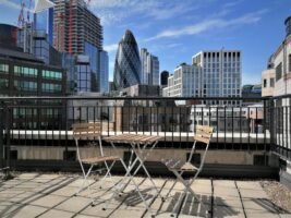 Accommodation Near Tower Hill - Times Square | Urban Stay