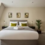 Book Serviced Accommodation Near Chancery Lane Today! Stay in the heart of Central London near Tourist Sights, The Strand and Somerset House! Urban Stay