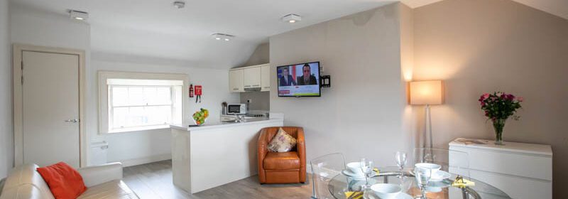 Book Cheap Serviced Accommodation Near Saint Kevin's Dublin - Close to Dublin's Best Nightlife, Pubs and Shopping Streets! Enquire Today! Urban Stay