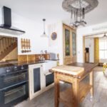 Book The Best Short Let Cottages Hampshire on England's South Coast Today! Church Street Cottage Portsmouth Is The Ideal Family Accommodation | Urban Stay