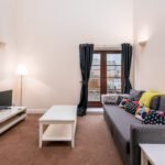 Book Serviced Accommodation in Ayr Near The Beach, Prestwick Golf Club, Ayr Racecourse and Gatwick Prestwick Airport! Cheaper Than Hotels! Urban Stay