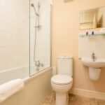 Book Serviced Accommodation in Ayr Near The Beach, Prestwick Golf Club, Ayr Racecourse and Gatwick Prestwick Airport! Cheaper Than Hotels! Urban Stay