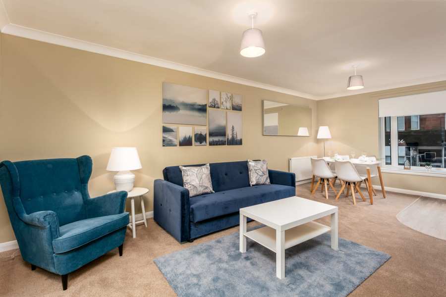 Book Short Let Apartments in Ayr Near The Beach, Ayr Harbour, Prestwick Golf Club & Gatwick Prestwick Airport! Cheaper Than Ayrshire Hotels | Urban Stay