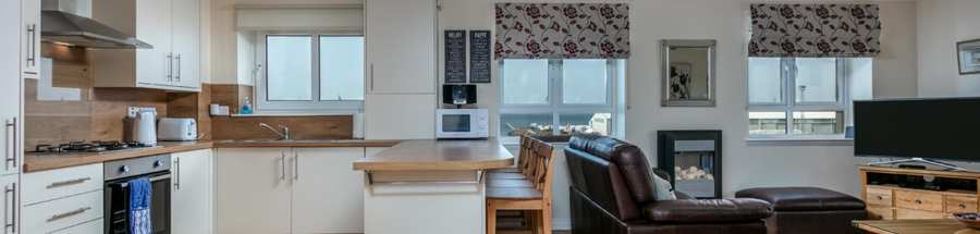 Book Serviced Accommodation Ayr near Gatwick Prestwick Airport, Ayr Beach, Prestwick Golf Club, Ayr Racecourse! Long Stay Discounts Available | Urban Stay