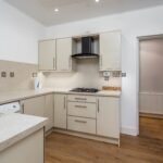 Ayr Self-Catering Accommodation Seafield House , just a 3-min walk from Ayr Beach, features 3 double bedrooms, accommodating 6 guests. Enjoy a spacious dining area and a large private garden for relaxation and play, with an open-plan kitchen adding to the property's inviting atmosphere.