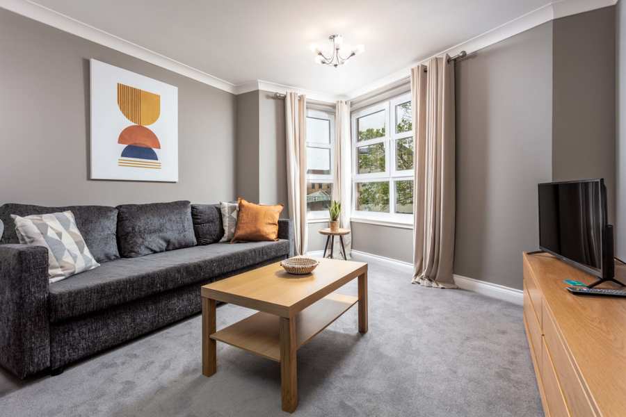 Elms Way Apartment Serviced Apartments - Ayr | Urban Stay