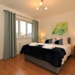 Experience modern, conveniently located serviced accommodation in East Glasgow. Enjoy complimentary parking and easy access to nearby attractions like Glasgow Fort. Book now for a comfortable stay!