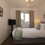 Experience modern, conveniently located serviced accommodation in East Glasgow. Enjoy complimentary parking and easy access to nearby attractions like Glasgow Fort. Book now for a comfortable stay!